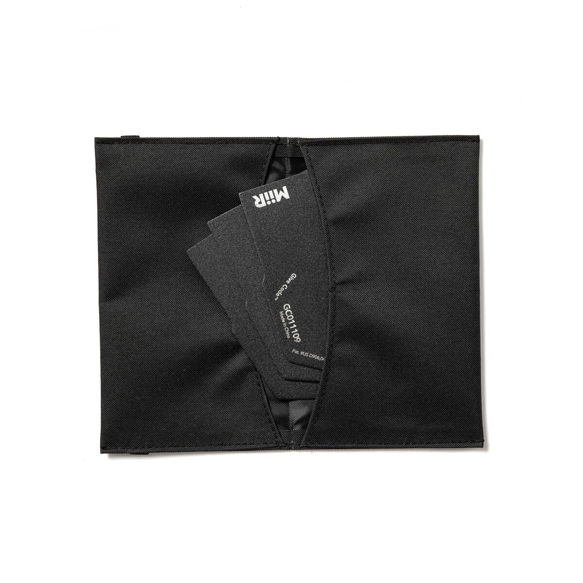 pourigami-l3 WebPDP-Pourigami_Black_Case__POG2SN00002_Studio_Open.jpg
