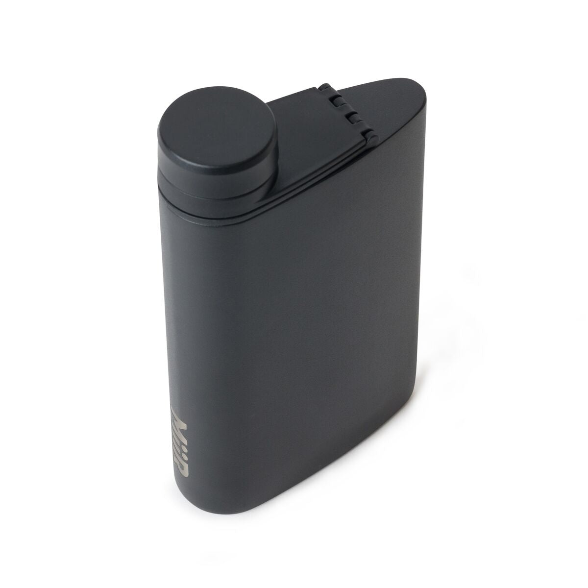 aero-flask-a7 WebPDP-Flask_Black_Studio_1022_45Deg_Closed__FLK1SSOS002.jpg