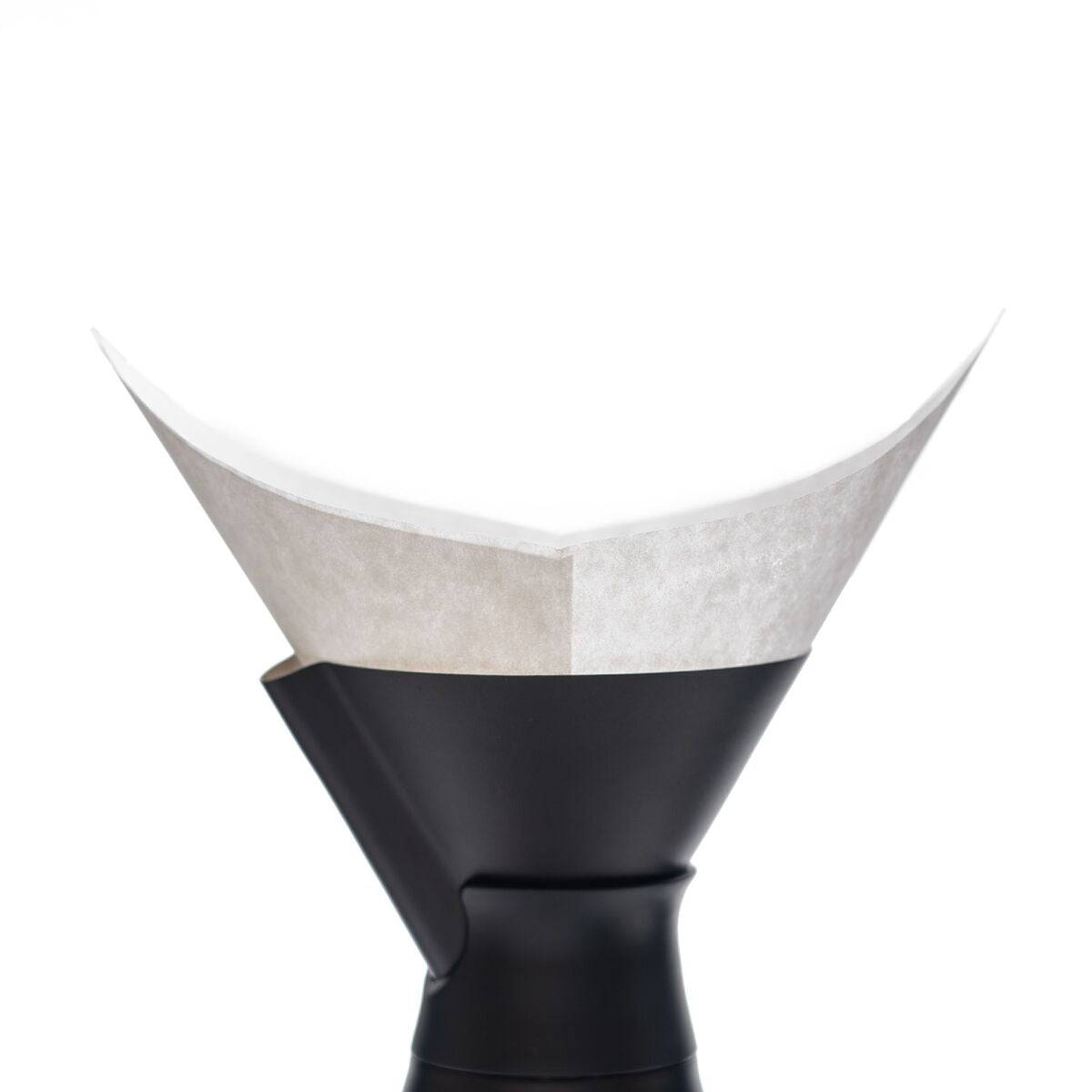 new-standard-carafe-coffee-filters-a9 WebPDP-NSCarafeCoffeeFilters_Studio_0223_InUse__CAF1PN00001.jpg
