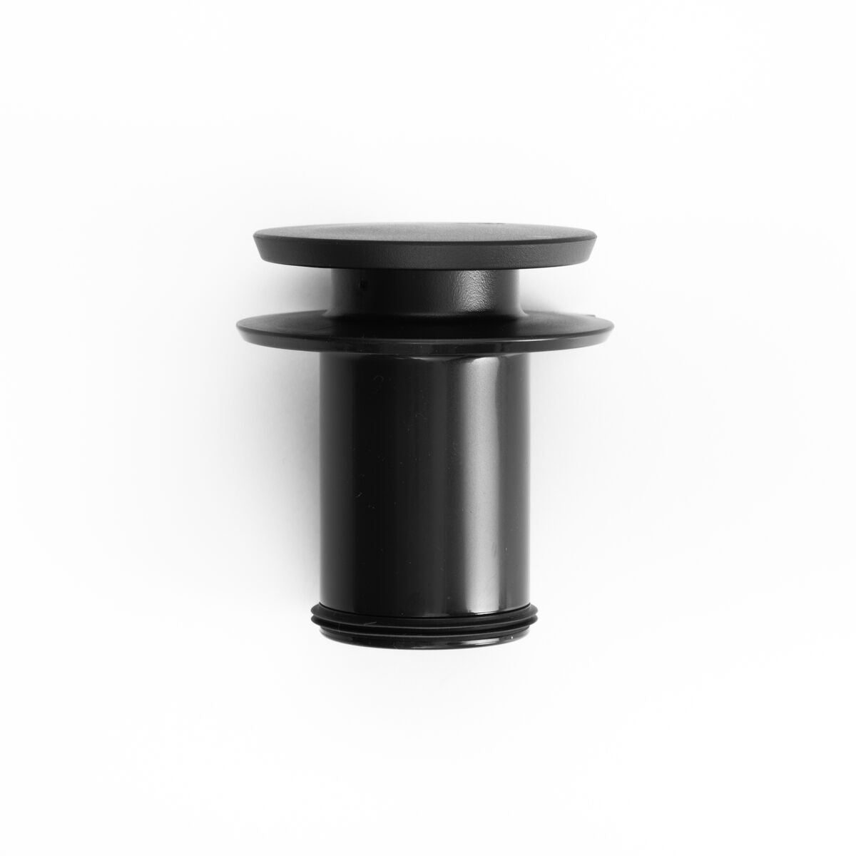 new-standard-carafe-x0 WebPDP-PolishedStainlessCarafe_33oz_SS_StudioX207182024_Lid__CAR1SVOS005.jpg